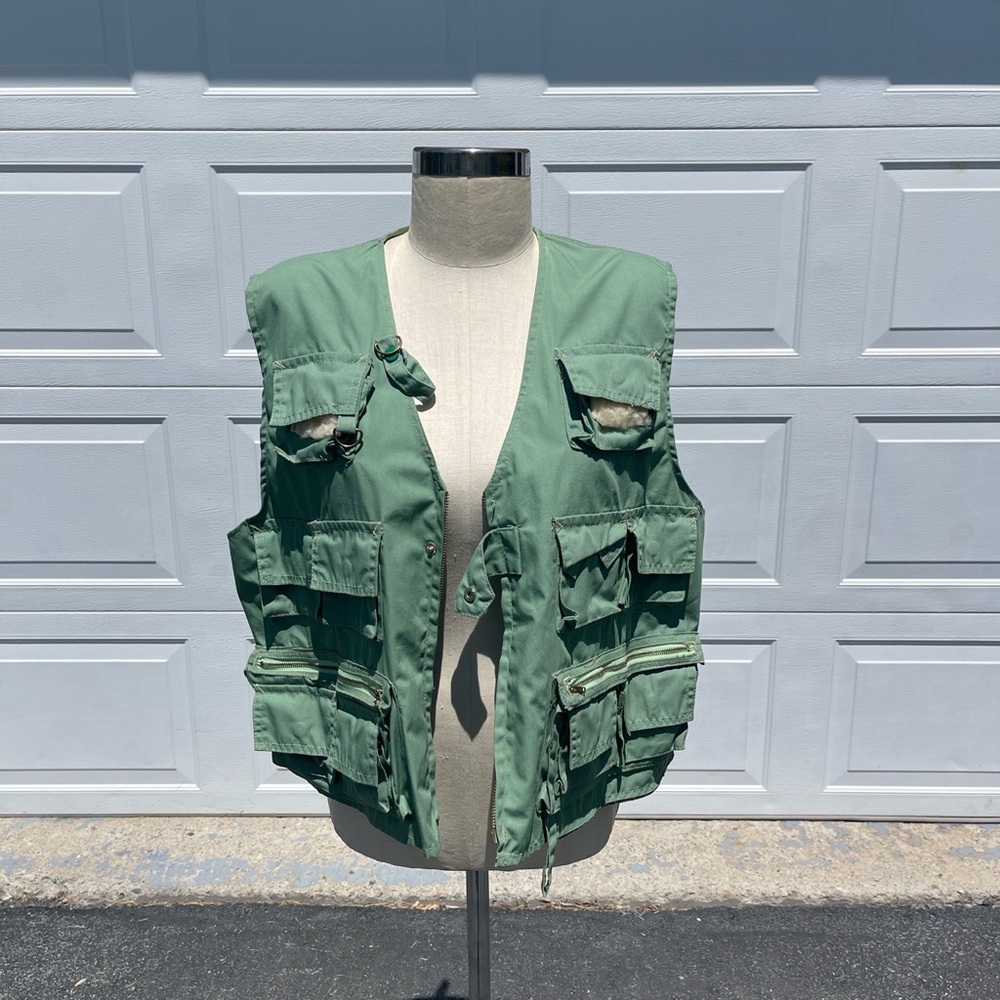 Authentic Fishing Vest! 🎣🐠